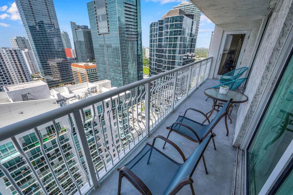 Luxurious Private Unit With Parking Apartment Miami Bagian luar foto